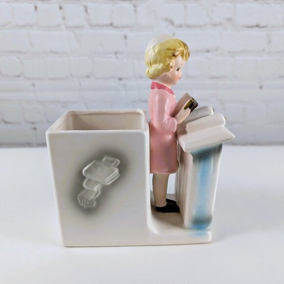 Vintage 60s Bat Mitzvah Jewish Girl Ceramic Planter - Picture 4 of 11